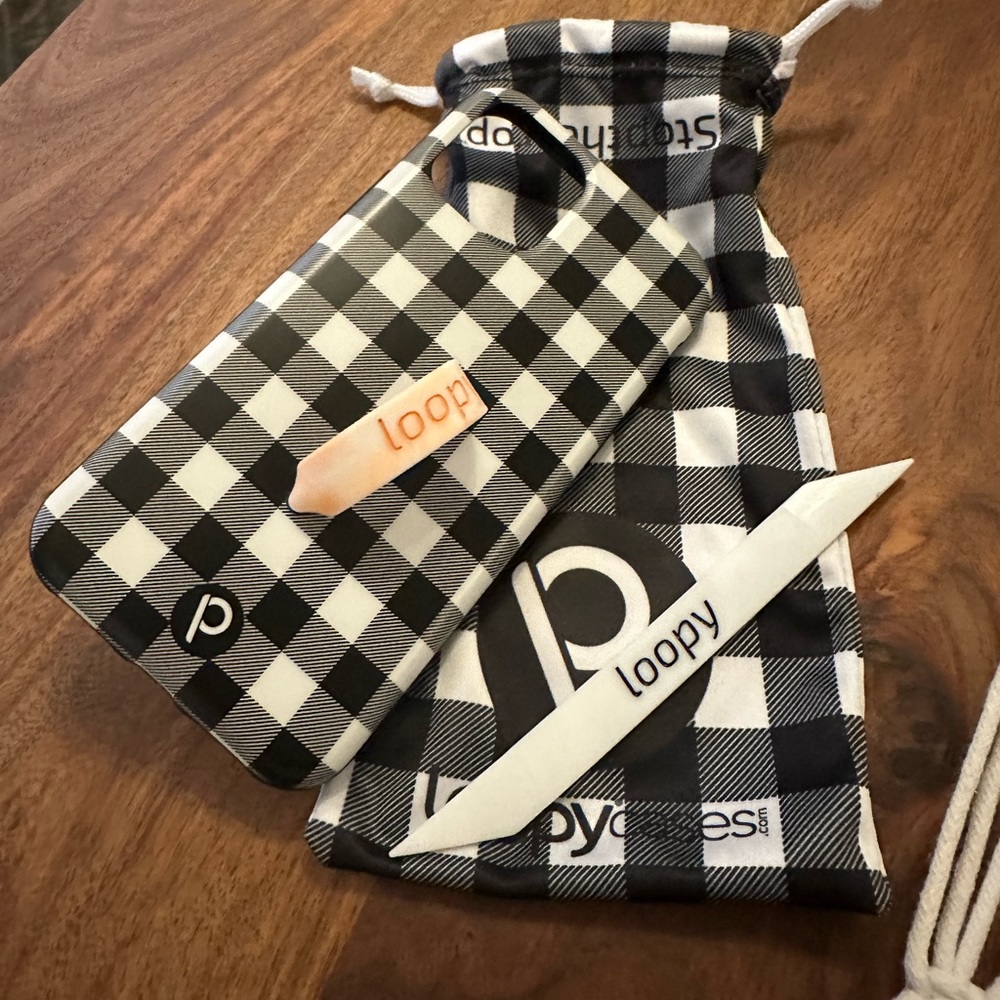 Loopy case for IPhone 11pro - plaid
